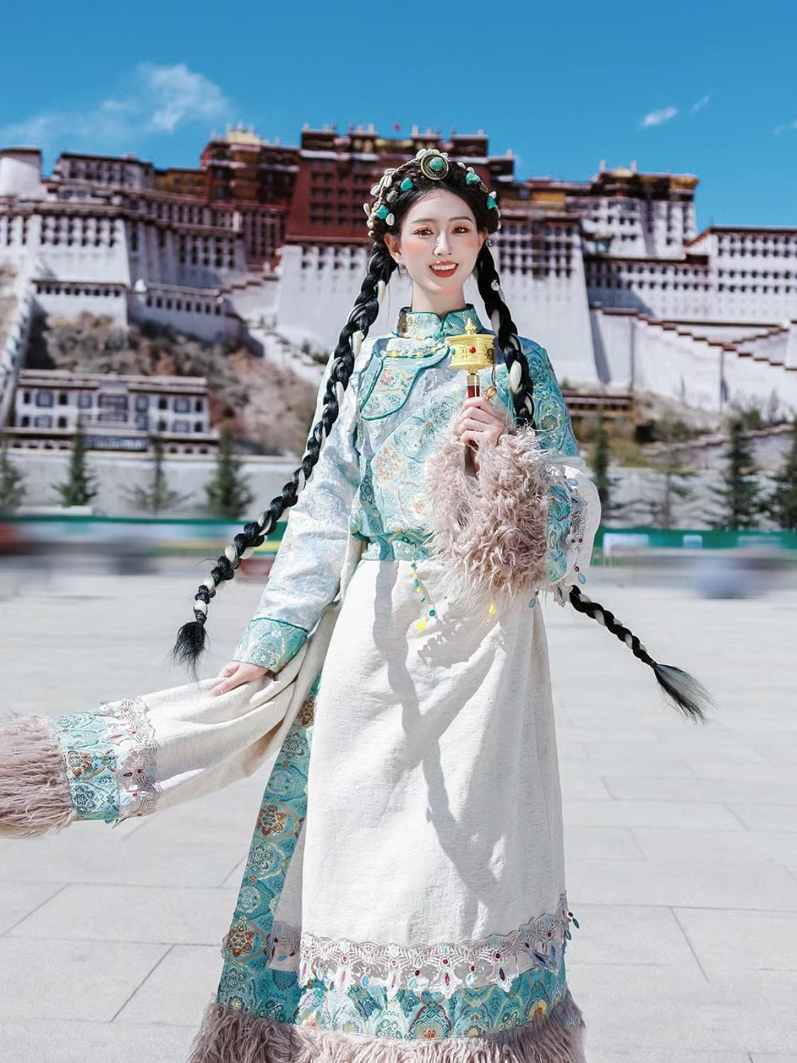 Blue Tibetan Ethnic Noblewoman - đánh giá và giá Ethnic Clothing & Online Fashion Store Khaadi Uk